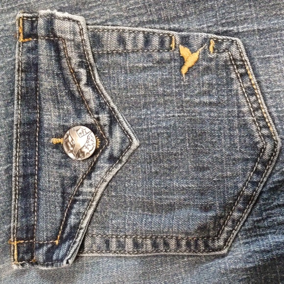 Grane Heartbreaker Low Rise Flare Jeans - Picture 4 of 7